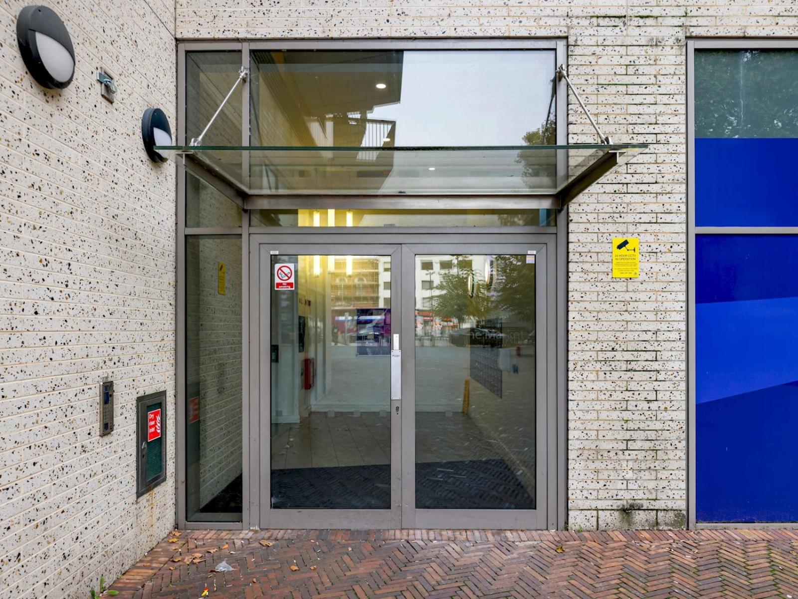 Pass The Keys Spacious 2-Bedroom Apartment Londen Buitenkant foto
